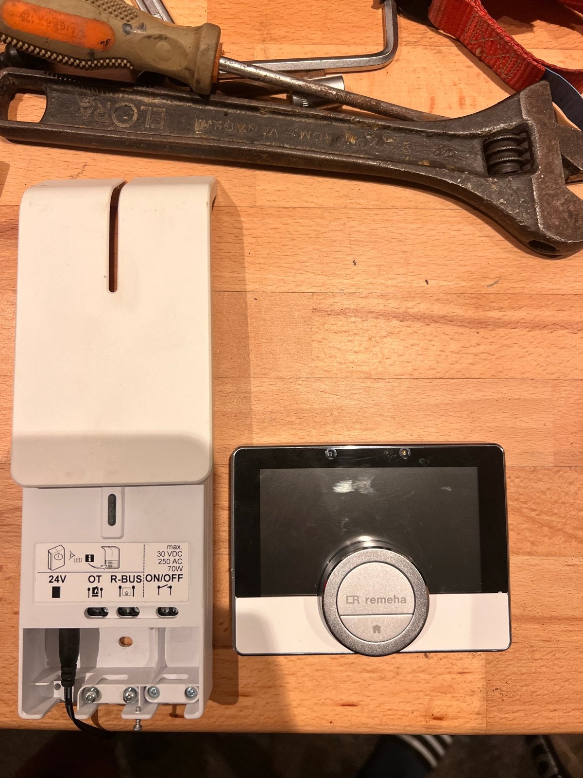Remeha eTwist Slimme Klokthermostaat V3 Inclusief Gateway, Ophalen of Verzenden, Slimme thermostaat, Zo goed als nieuw