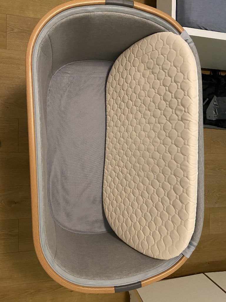Foto 7 van Maxi-Cosi Iora Co-Sleeper - Essential Grey 100 €