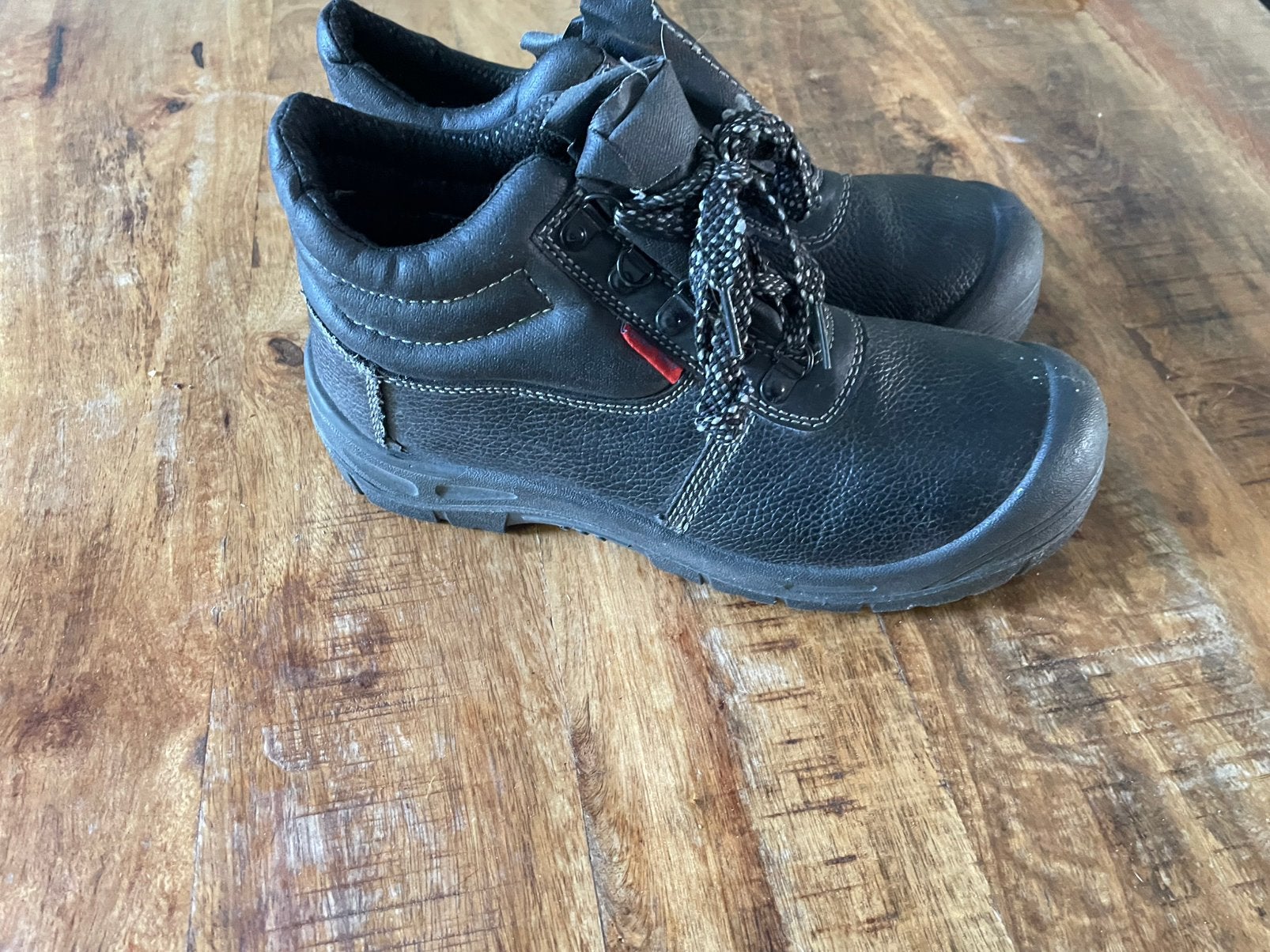 Werkschoenen maat 41, Ophalen, Zo goed als nieuw