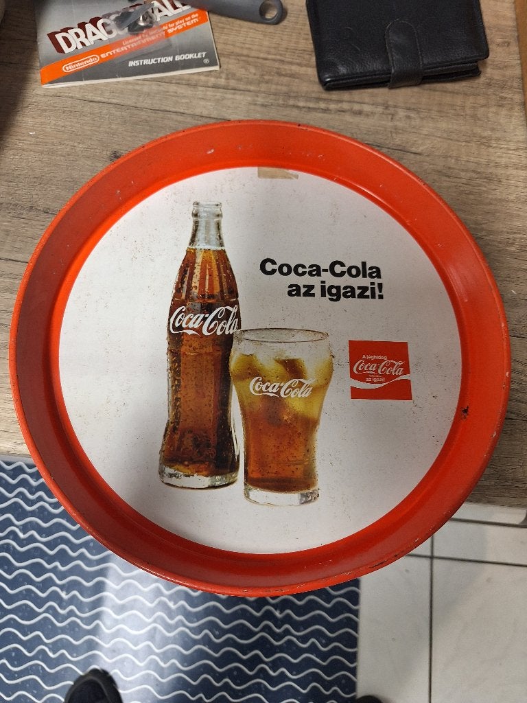 Vintage blikken dienblad Coca Cola uit Hongarije jaren 80, Ophalen of Verzenden, Gebruiksvoorwerp