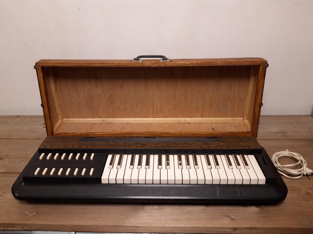 Vintage orgel grabber Rogg ctx 1300 draagbaar orgel, Muziek en Instrumenten, Orgels, Ophalen of Verzenden, 2 klavieren, Orgel