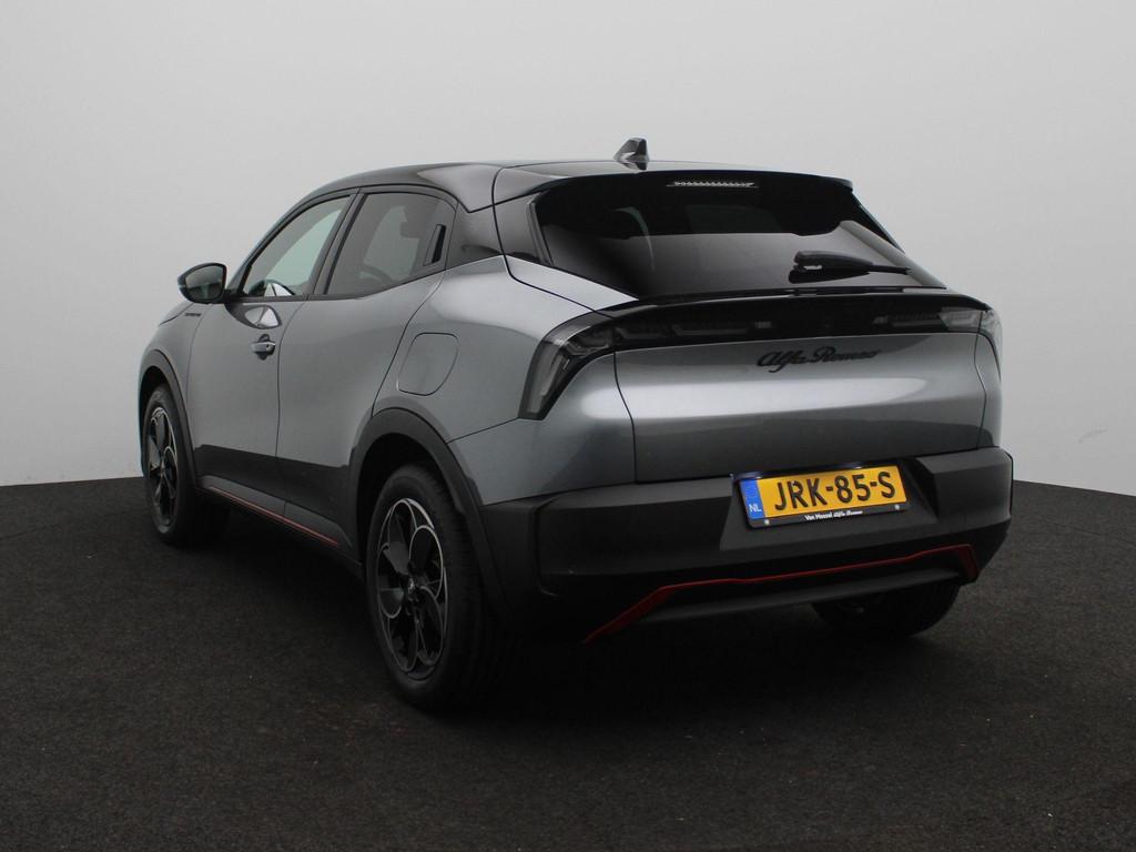Alfa Romeo Junior Elettrica Speciale 54 kWh | Demo | Tot 8 j, Auto's, Leder en Stof, Origineel Nederlands, SUV of Terreinwagen
