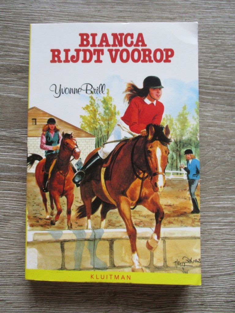 Bianca rijdt voorop - Yvonne Brill, Boeken, Ophalen of Verzenden, Gelezen, Fictie algemeen