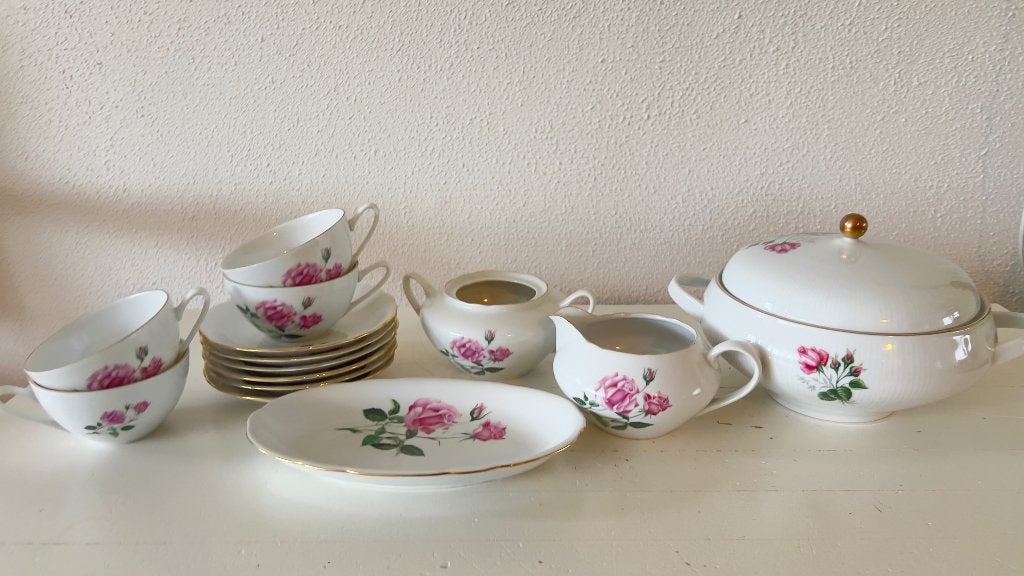 Vintage servies rozen, Ophalen, Zo goed als nieuw, Overige stijlen, Porselein