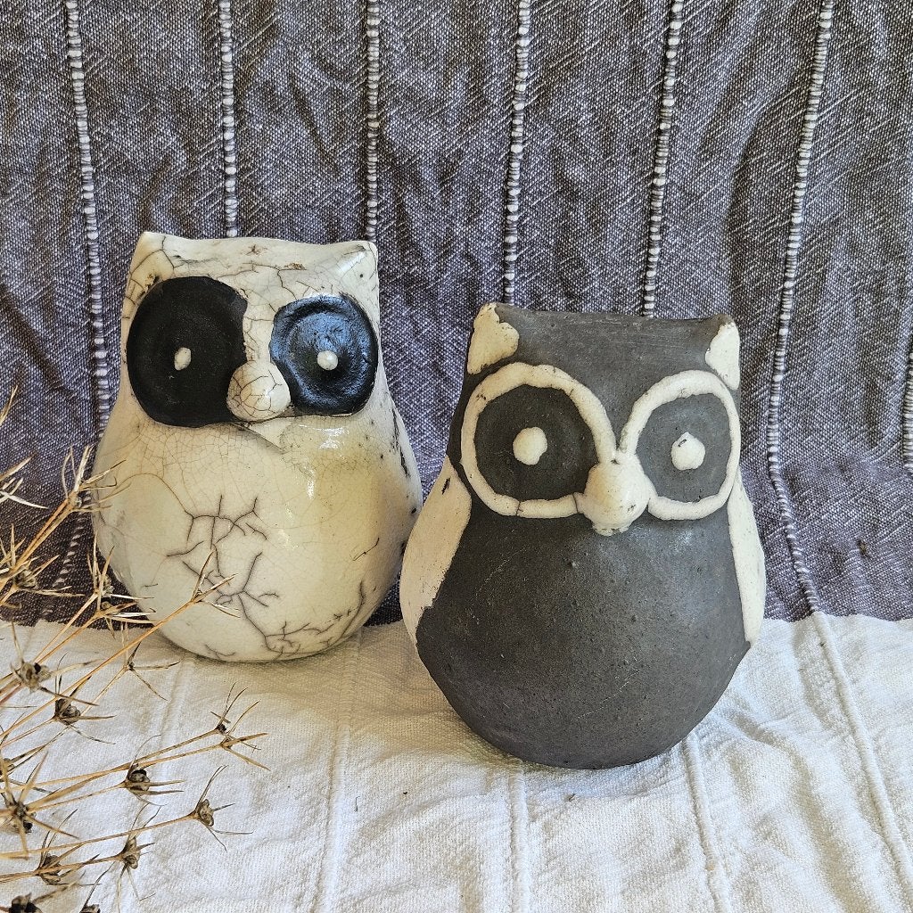 Twee Raku uiltjes keramiek, Verzamelen, Ophalen of Verzenden, Zo goed als nieuw, Dier