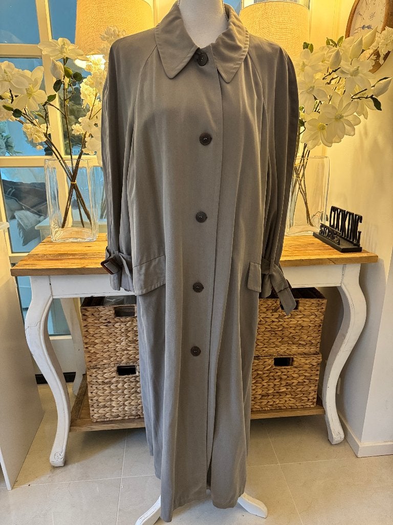 Chique, Grijze trenchcoat Blacky Dress, 36-38-40, oversized., Verzenden, Zo goed als nieuw, Maat 38/40 (M), Grijs