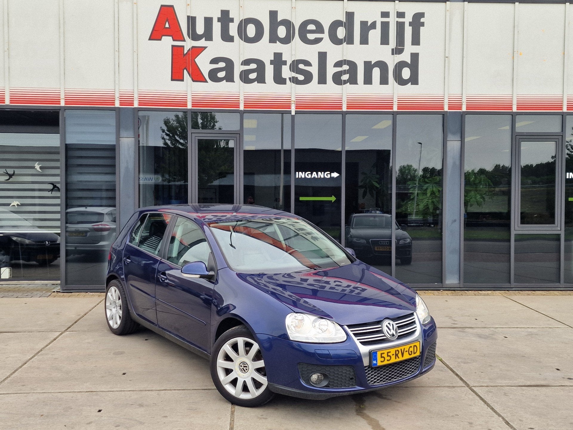 Volkswagen Golf 1.6 FSI Turijn - Leer - Clima - Cruise -, Voorwielaandrijving, Gebruikt, Zwart, 4 cilinders