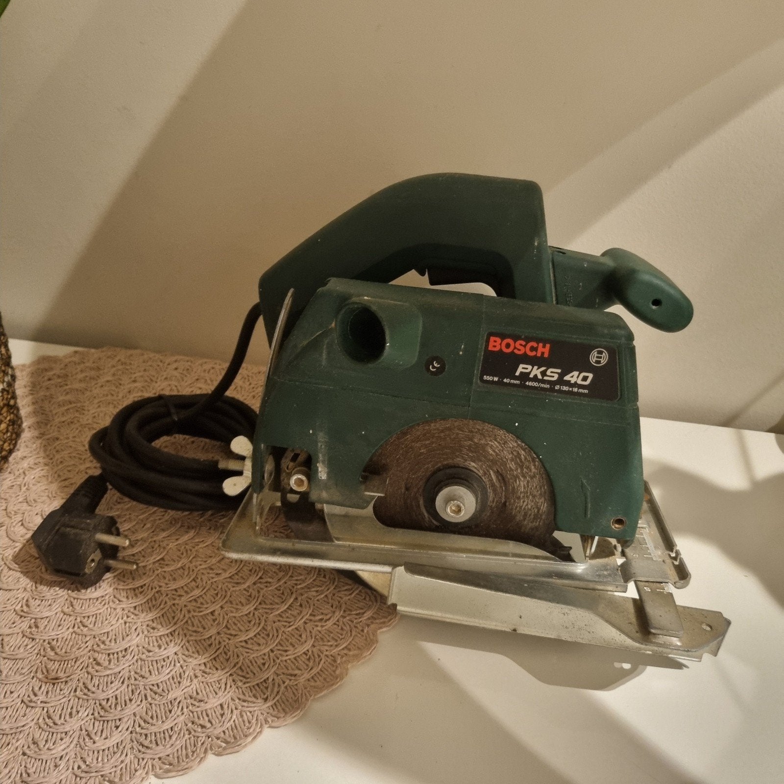 Bosch PKS 40 Handcirkelzaag - Compact en Krachtig, Gebruikt, Cirkelzaag, 600 tot 1200 watt, Ophalen of Verzenden