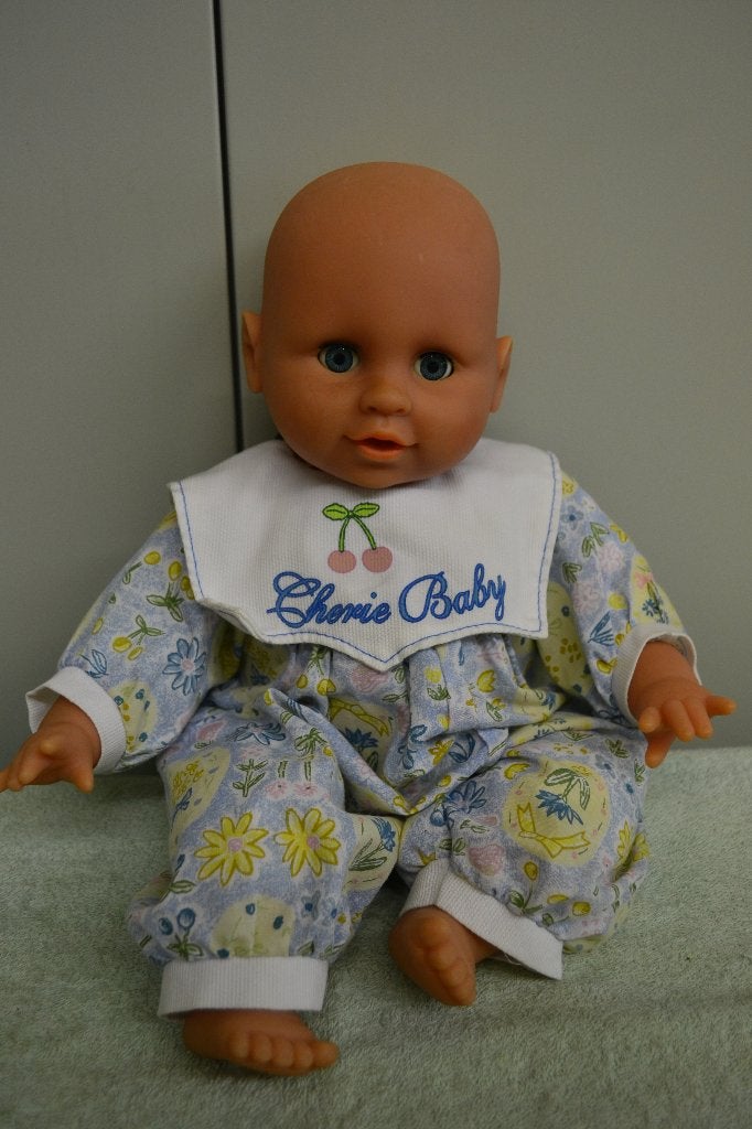 Mooie baby pop met originele kleding NR 4444, Verzamelen, Ophalen of Verzenden, Zo goed als nieuw, Babypop