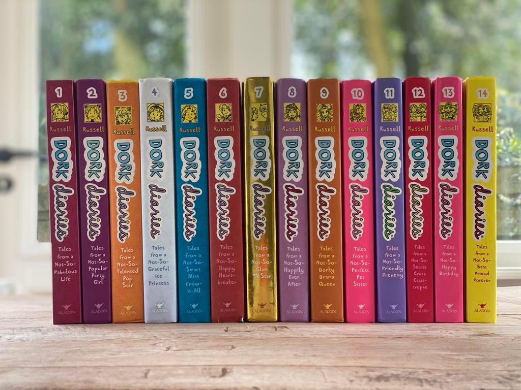 Dork Diaries Boeken 1-14 Engels, Ophalen of Verzenden, Zo goed als nieuw, Fictie