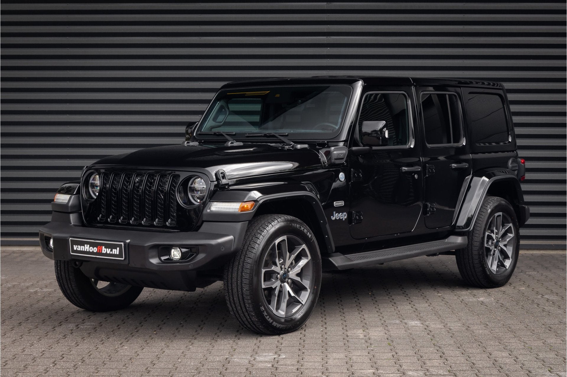 Jeep Wrangler Unlimited 4xe 380 Overland - Trekhaak -, Automaat, 4 cilinders, Cabriolet, Bedrijf