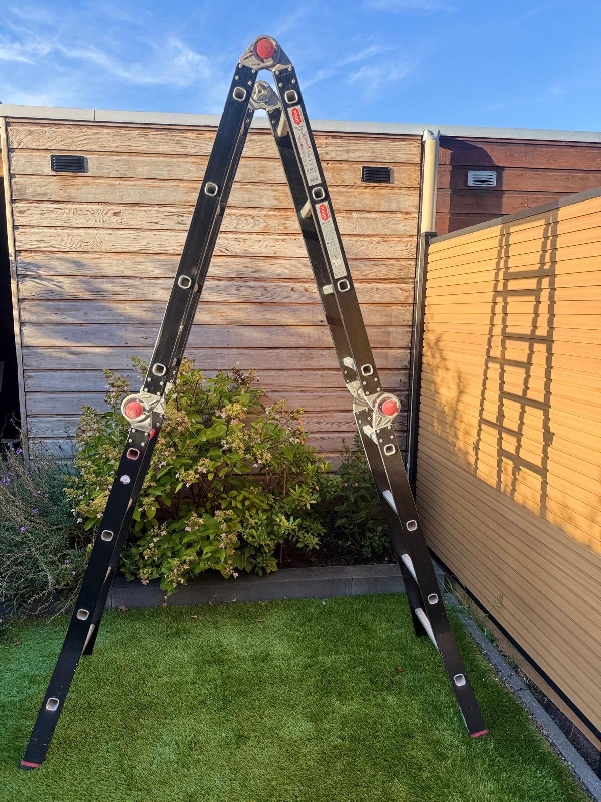 2 stuks Altrex Varitrex prof 4x4 Opvouwbare ladder/Trap, Ophalen, Gebruikt, Ladder, Opvouwbaar of Inschuifbaar