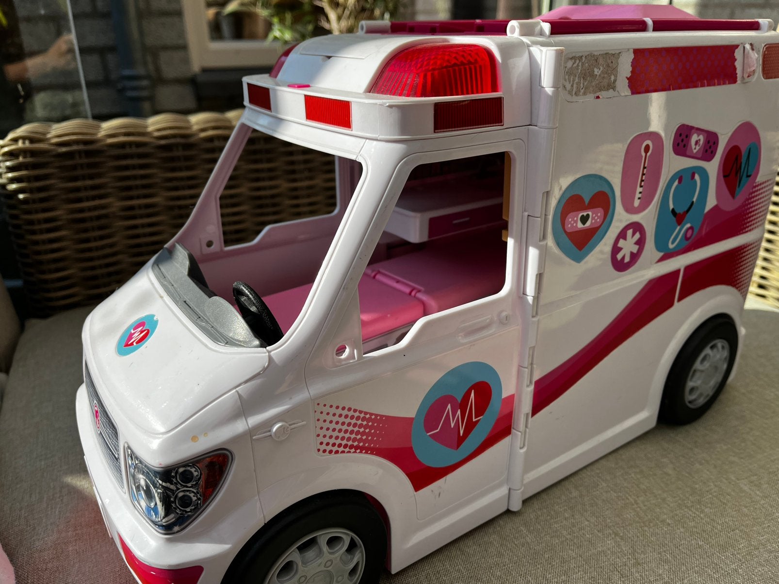 Barbie ambulance met geluid, Ophalen, Gebruikt