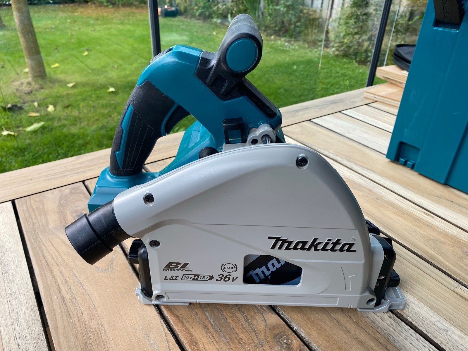 Makita DSP600ZJ Accu invalzaag - Zonder accu's en lader, Doe-het-zelf en Verbouw, Invalzaag, Ophalen of Verzenden, Zo goed als nieuw