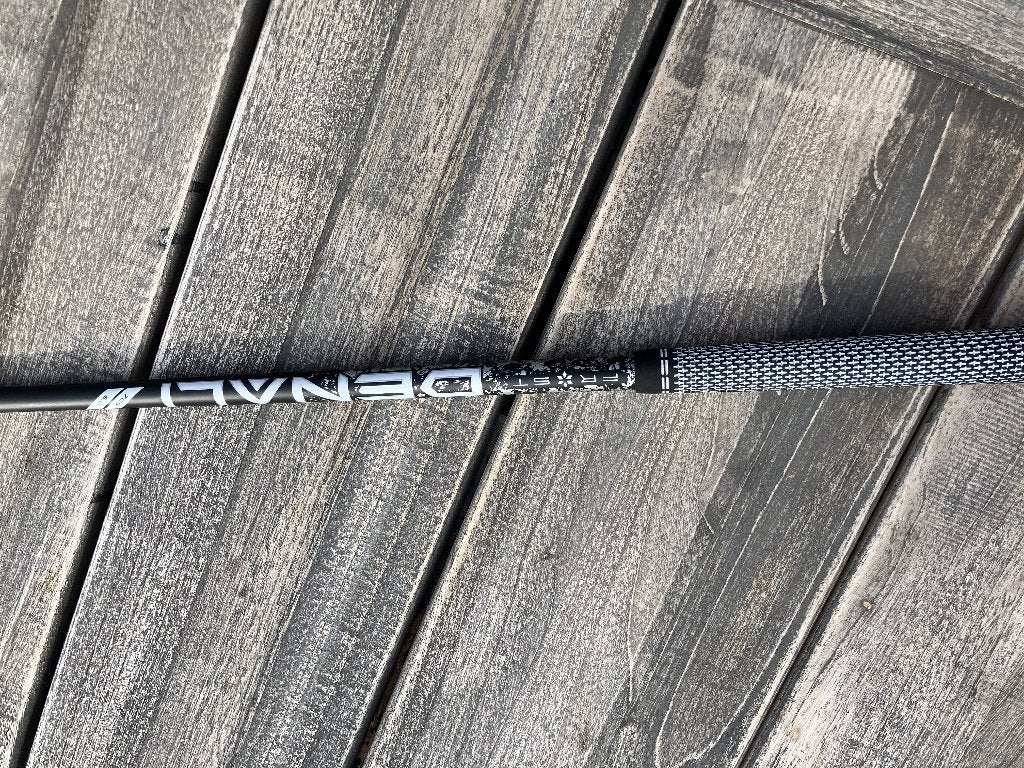 Foto 2 van Fairwaywood shaft Denali stiff met Taylormade adapter