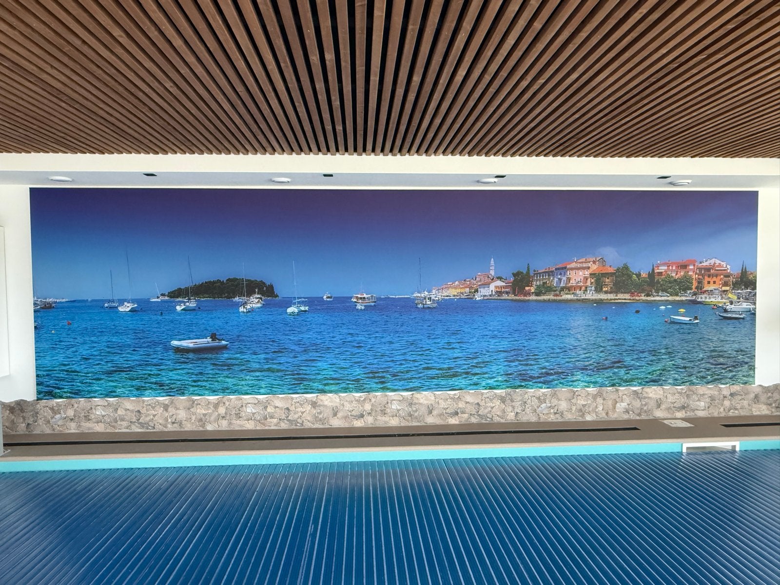 Watervast Canvas Wandfoto 750x210 cm - Geschikt voor Buiten, Ophalen of Verzenden, Nieuw, Textiel, Decoratieobject