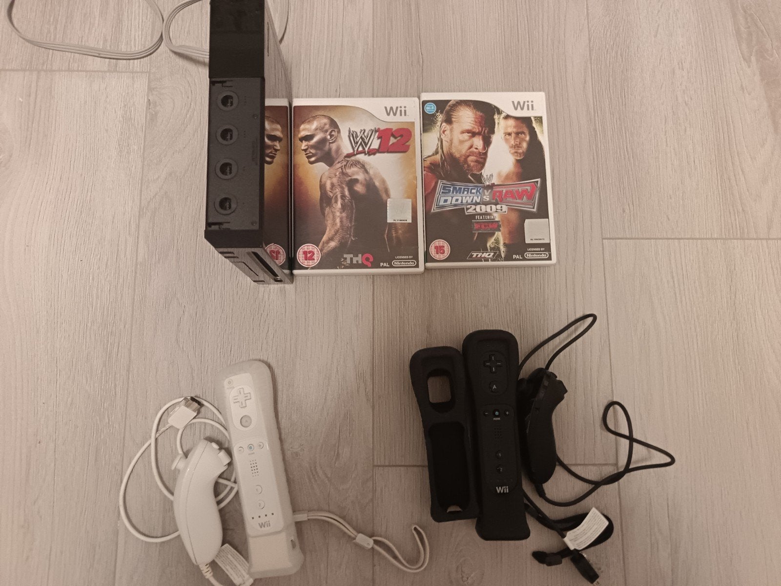 Zwarte wii met 2 controllers en 2 spellen, Ophalen, Gebruikt, Met 2 controllers, Met games