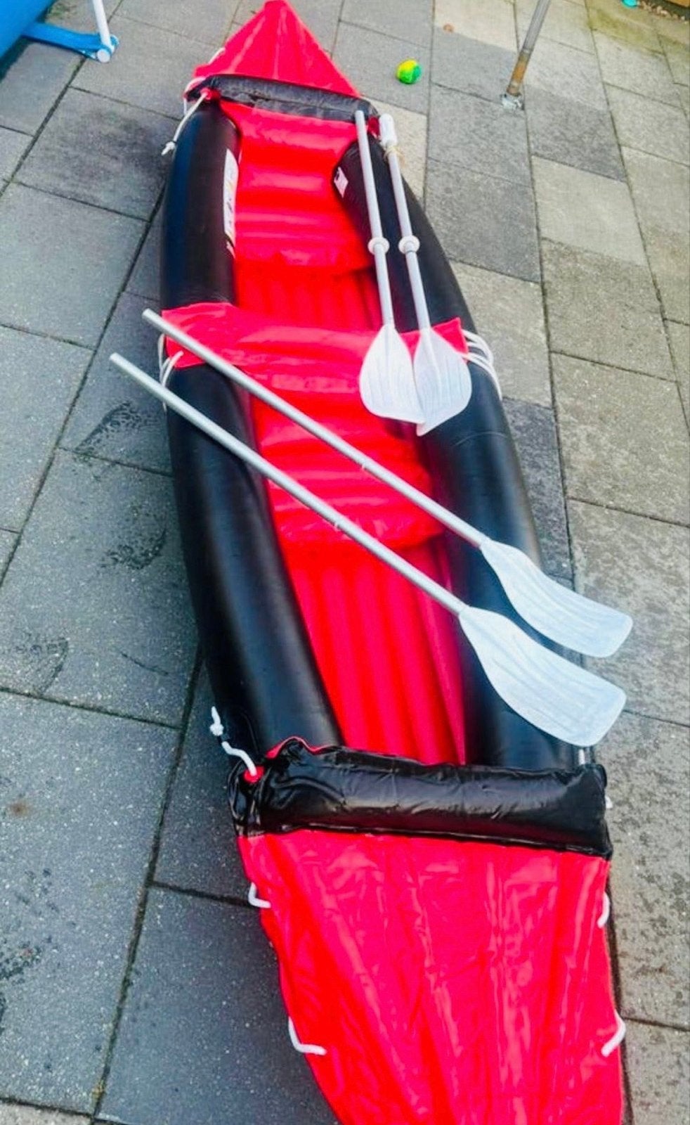 Opblaasbare Kajak - 2-persoons met peddels, Watersport en Boten, Kajaks, Ophalen, Opblaasbaar, Zo goed als nieuw, 2-persoons