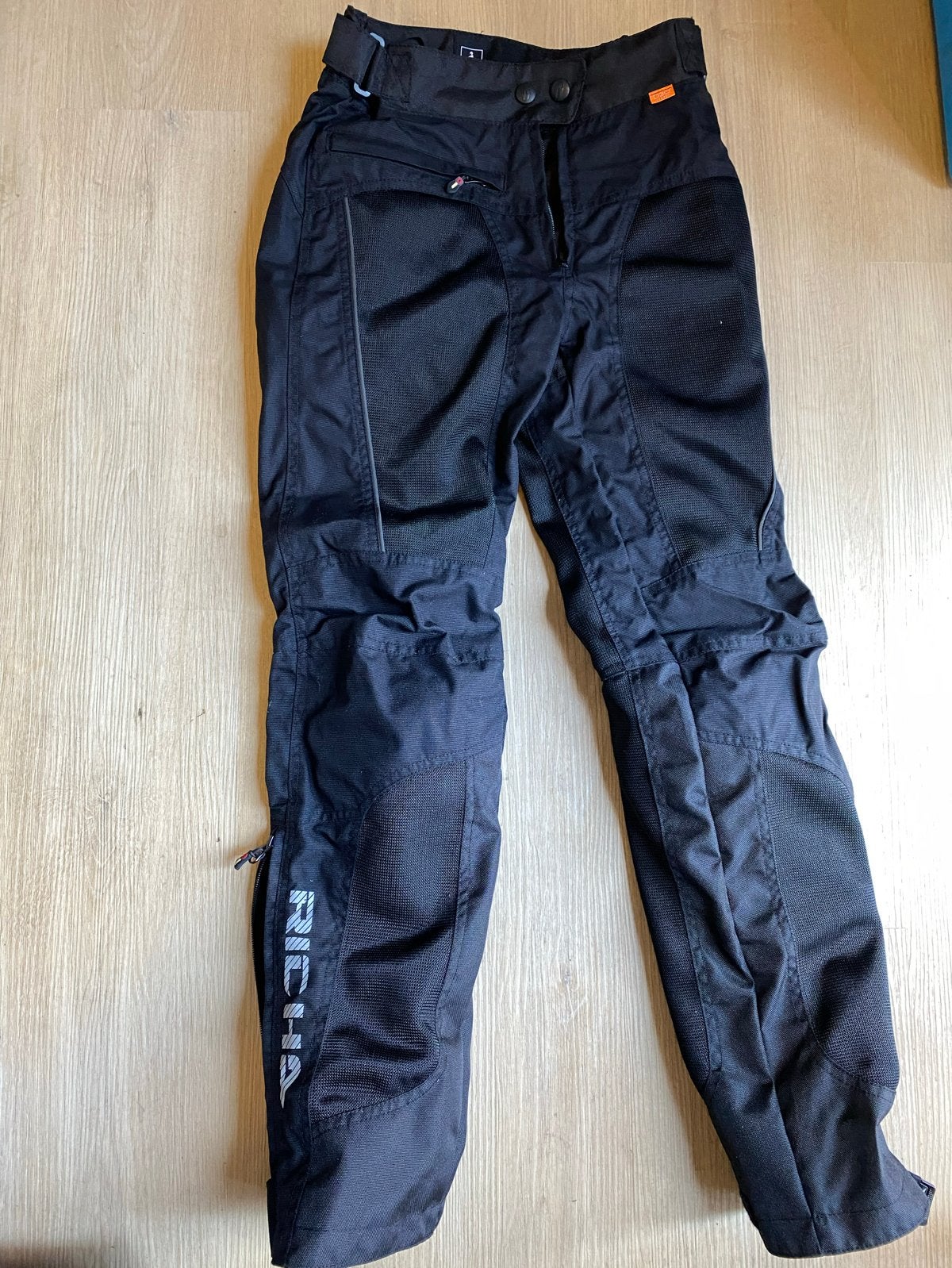 Richa motorbroek zomer dames maat XS met protectie, Ophalen, Zwart, Zo goed als nieuw, Maat 34 (XS) of kleiner