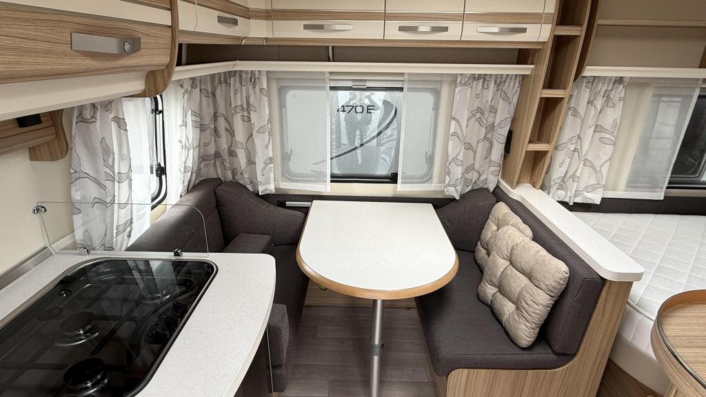 Fendt Bianco Activ 390 FH, Caravans en Kamperen, Caravans, Treinzit, Tot en met 3, Schokbreker, Overige typen