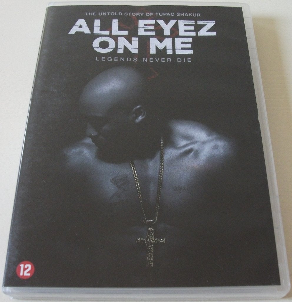 Dvd *** TUPAC SHAKUR *** All Eyez On Me: Legends Never Die, Vanaf 12 jaar, Ophalen of Verzenden, Zo goed als nieuw