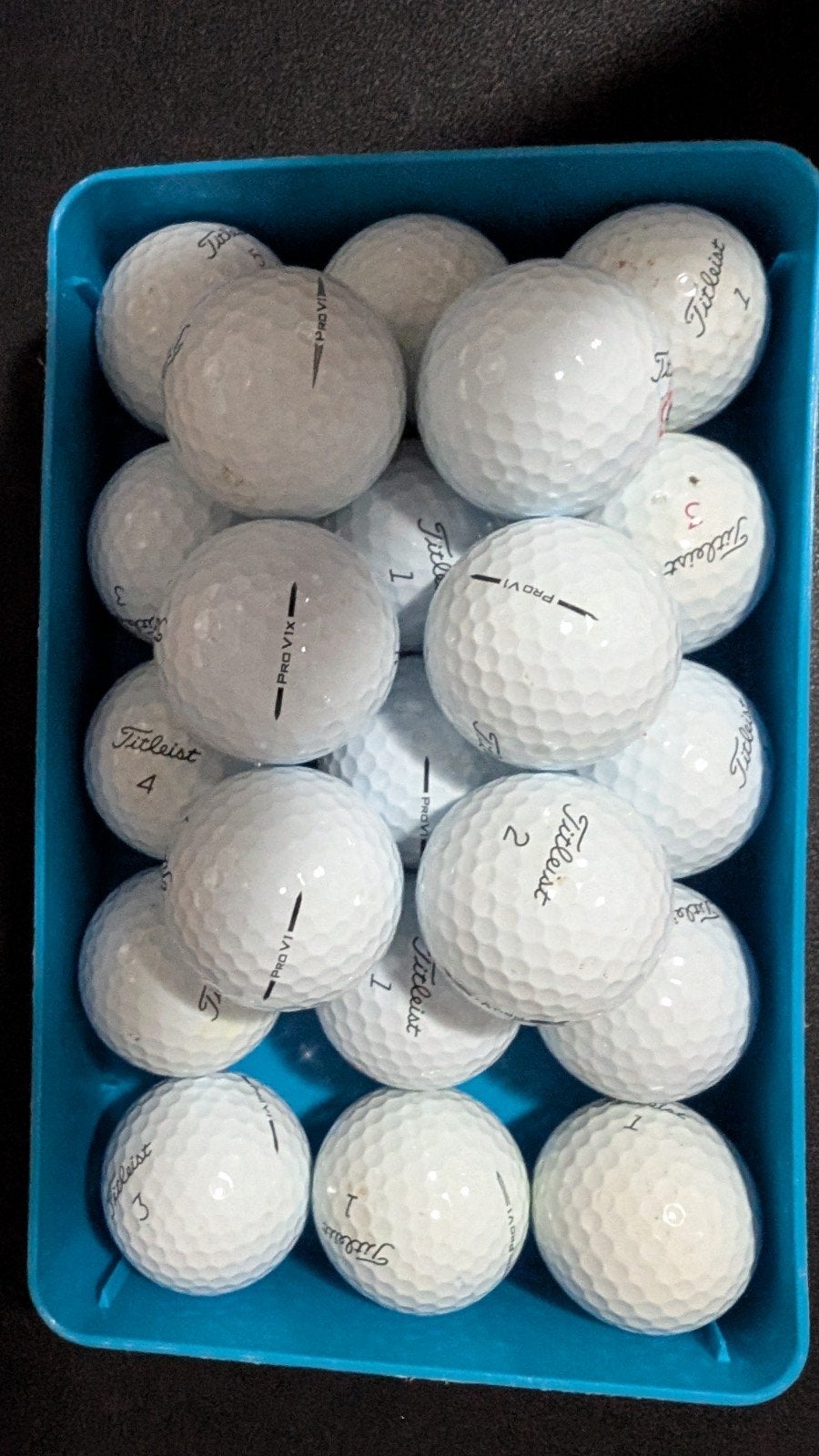 Gebruikte Titleist Pro V1 en Pro V1x golfballen - 21 stuks, Ophalen of Verzenden, Gebruikt, Bal(len)