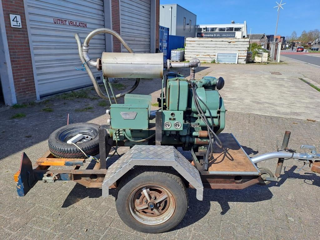 Generator, Ophalen, Elektrisch startend, Dieselolie, Zo goed als nieuw