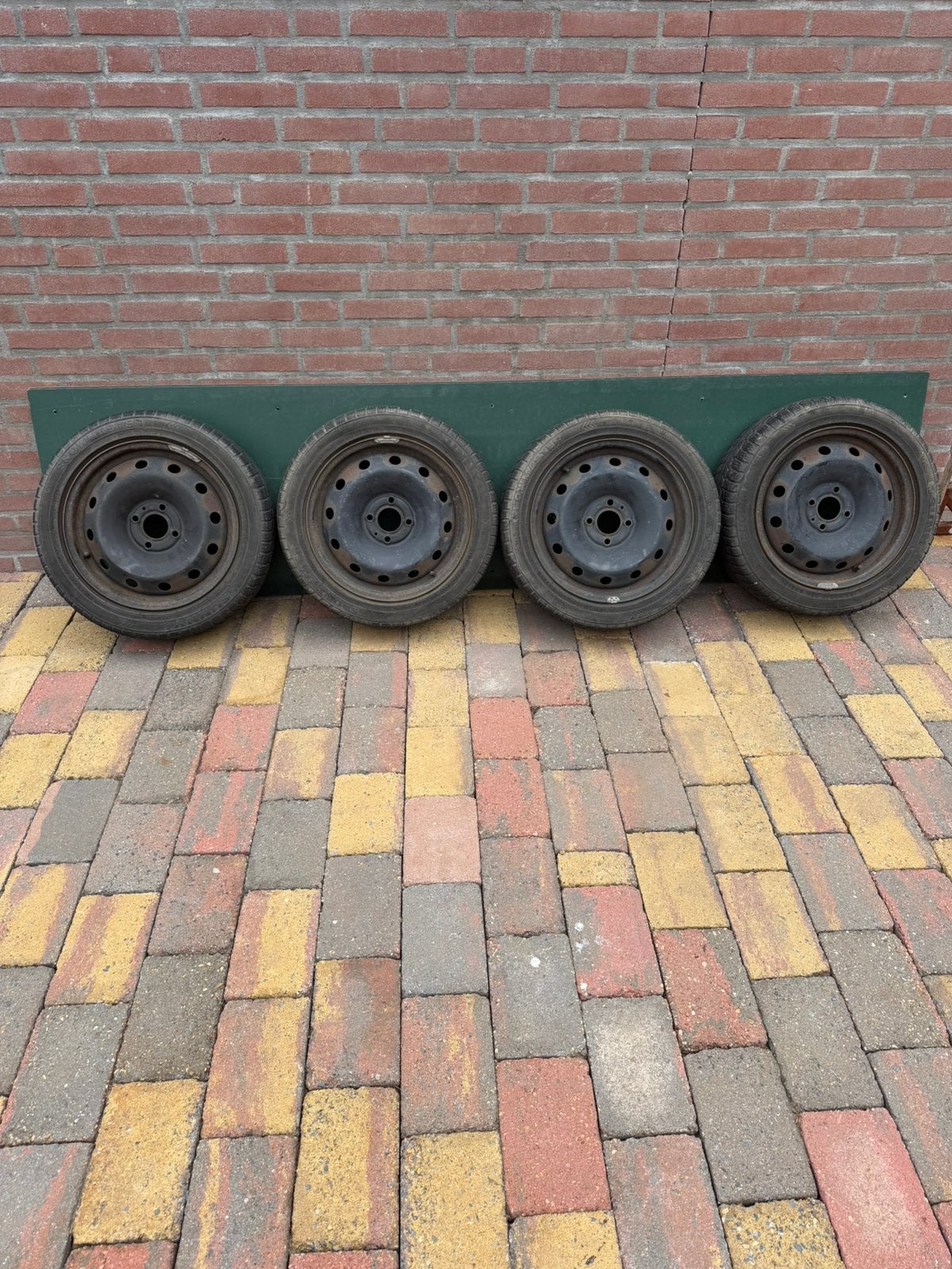 Banden, Ophalen of Verzenden
