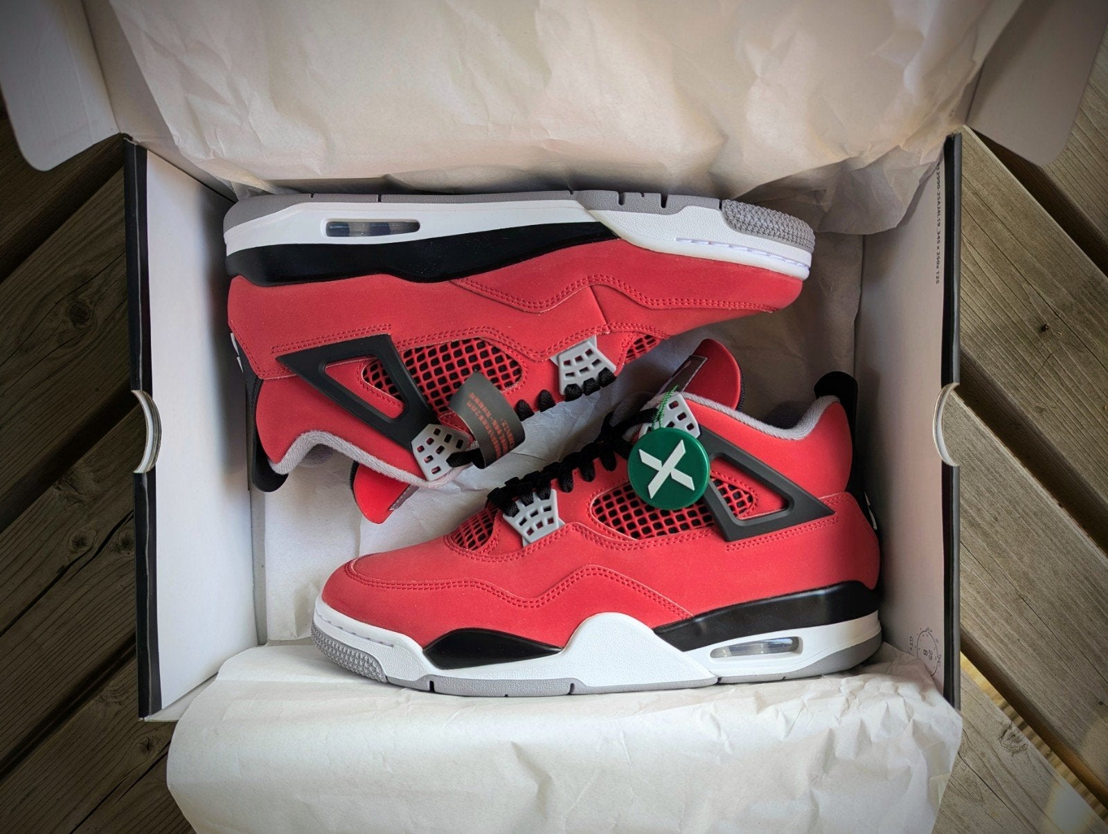Nike Air Jordan 4 Toro Bravo (2026) - 43 EU - Nieuw, Kleding | Heren, Schoenen, Overige kleuren, Nieuw, Ophalen of Verzenden, Sneakers of Gympen