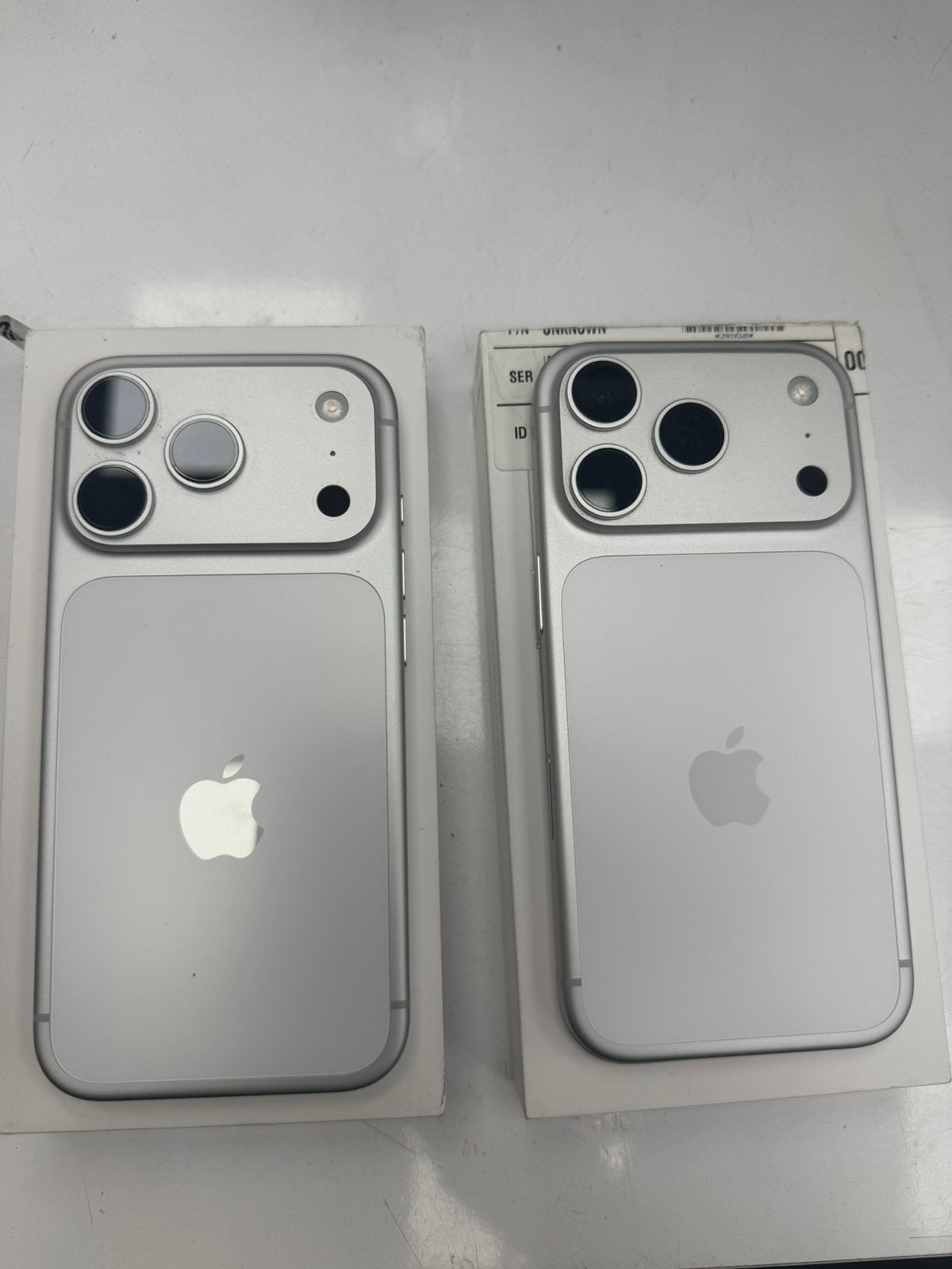 Apple Iphone 17 Pro 512gb zilver zo goed als nieuw, Telecommunicatie, Mobiele telefoons | Apple iPhone, Zo goed als nieuw, 512 GB