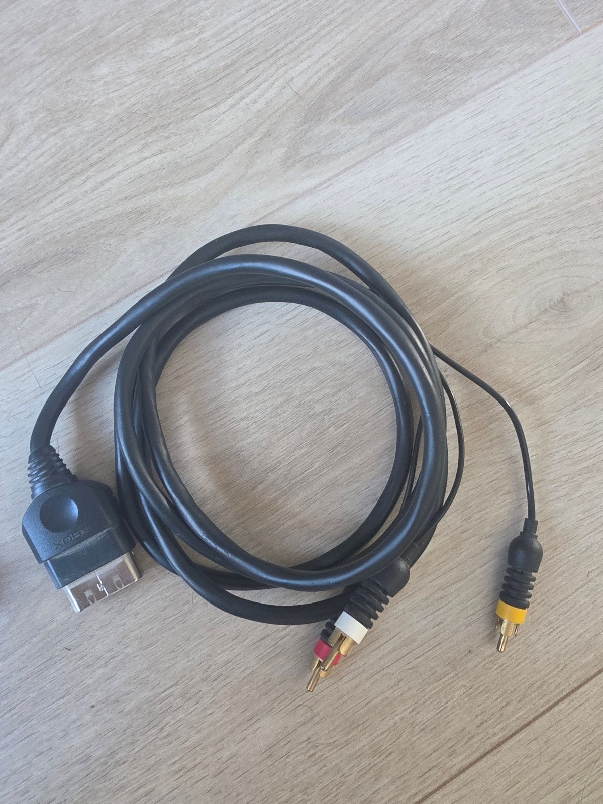 Xbox Classic AV kabel - Composiet (RCA) aansluiting, Spelcomputers en Games, Ophalen of Verzenden, Gebruikt, Voeding of Kabel
