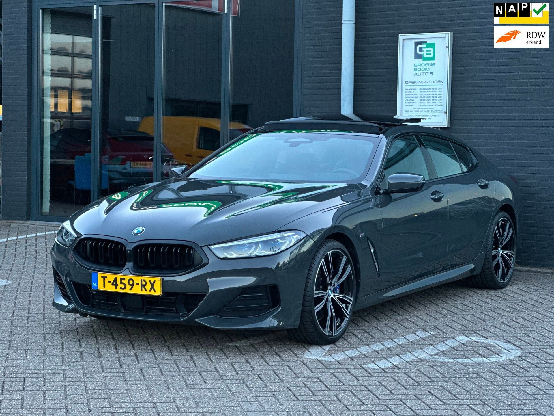 BMW 8-serie 840i/CARPLAY/CAMERA/PANO-DAK/NL-AUTO NAP!, Auto's, Automaat, Dealer onderhouden, Achterwielaandrijving, Gebruikt