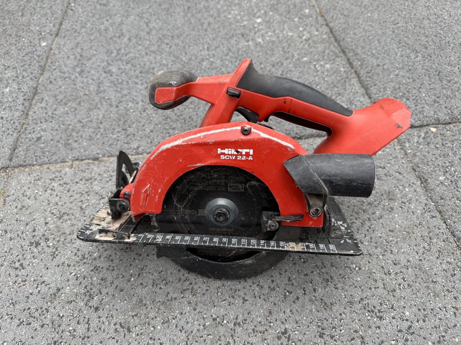 Hilti SCW 22-A Accu Cirkelzaag, Doe-het-zelf en Verbouw, Ophalen, Gebruikt, Cirkelzaag, 600 tot 1200 watt