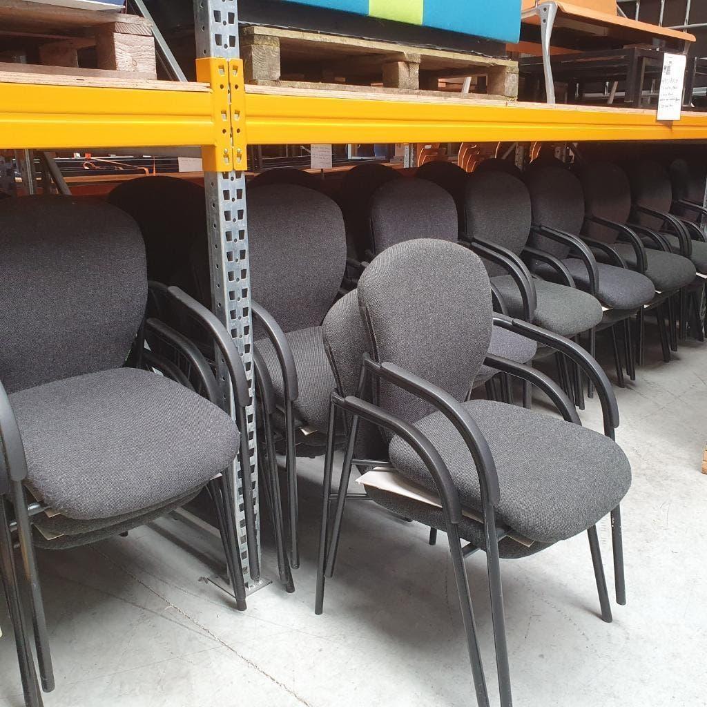PARTIJ 116x Dauphin vergaderstoelen grijze stoffering