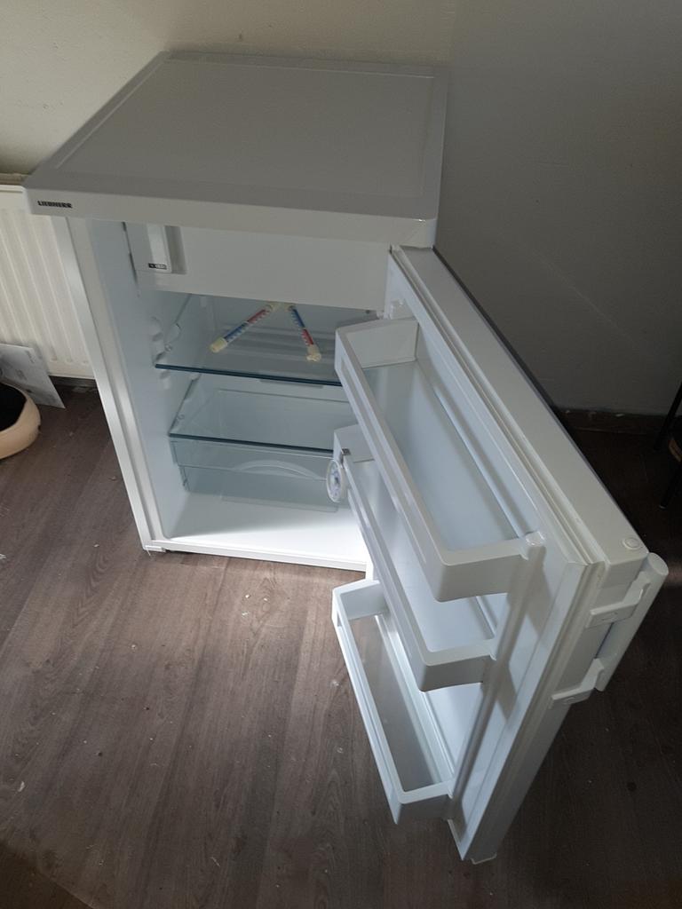 Tafelmodel koelkast liebherr, 100 tot 150 liter, Ophalen, Zo goed als nieuw, Zonder vriesvak