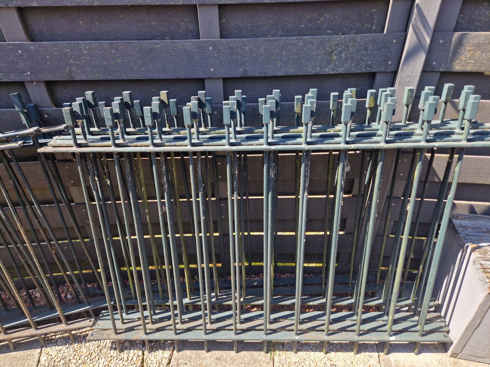 Sierhekwerk 14m met 12 staanders, RVS bouten en poort met sl, Ophalen, Met poort, Gebruikt, Sierhekwerk