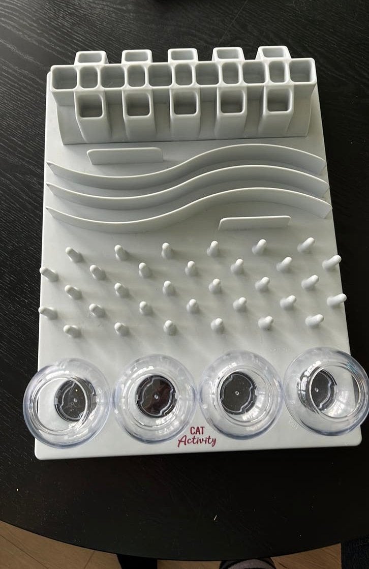 Prachtige Cat Activity slow feeder, Ophalen of Verzenden, Zo goed als nieuw, Intelligentiespeelgoed
