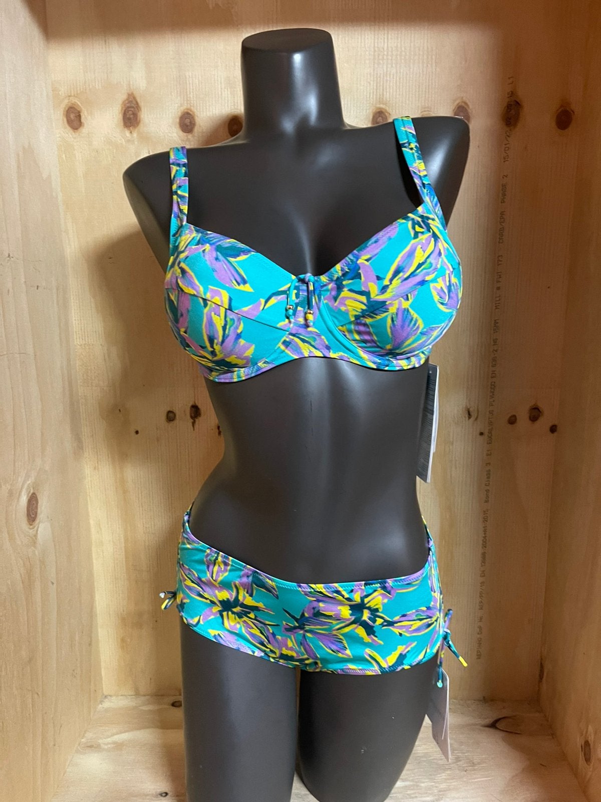 Rosa faia bikini maat 44d model sibel, Verzenden, Nieuw, Meerkleurig, Bikini