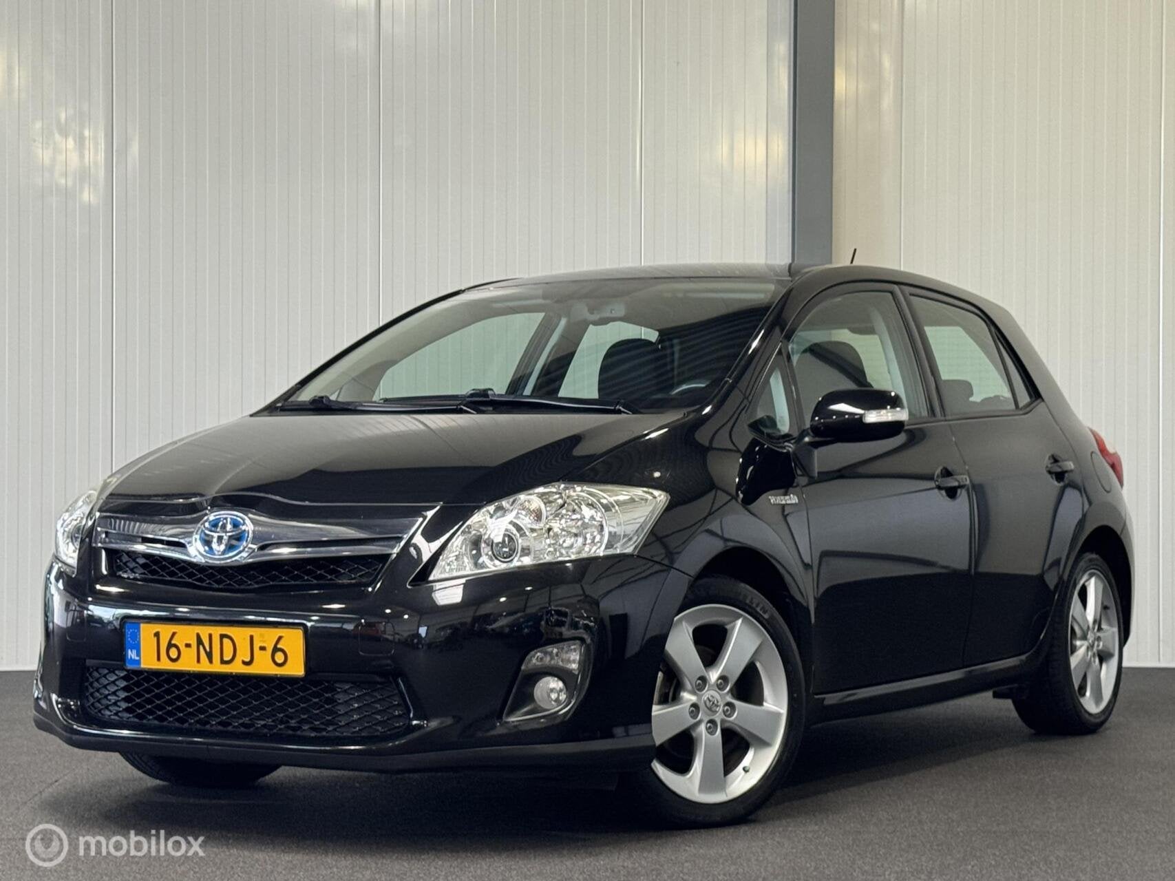 Toyota Auris 1.8 Full Hybrid Dynamic [ NAP 1e eigenaar camer, Auto's, Euro 5, 136 pk, Parkeersensor, 4 cilinders
