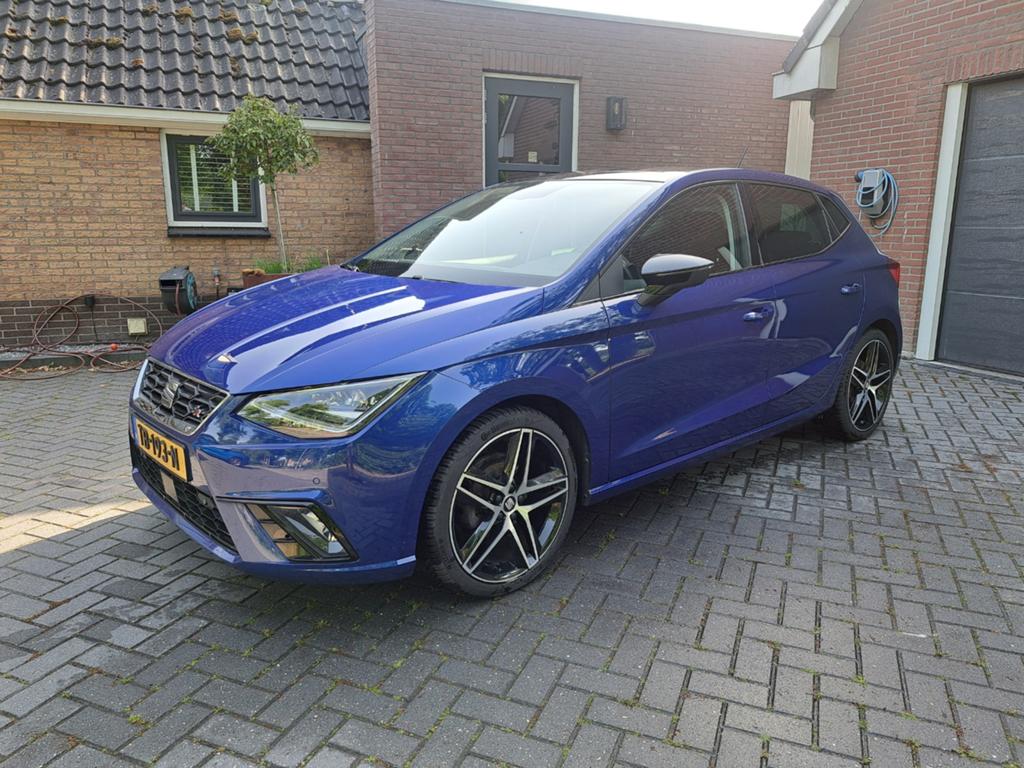Seat Ibiza 1.0 FR Pano trekhaak st.verw., Stof, 40 €/maand, Zwart, 95 pk