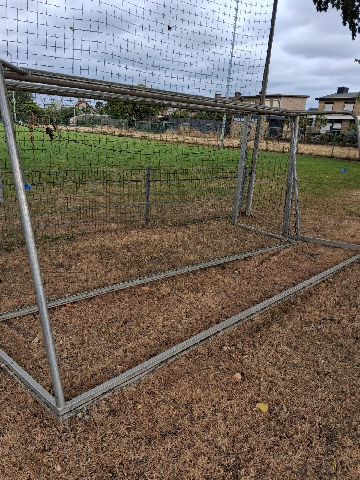 2 doelen, Ophalen, Gebruikt, Buitenlandse clubs