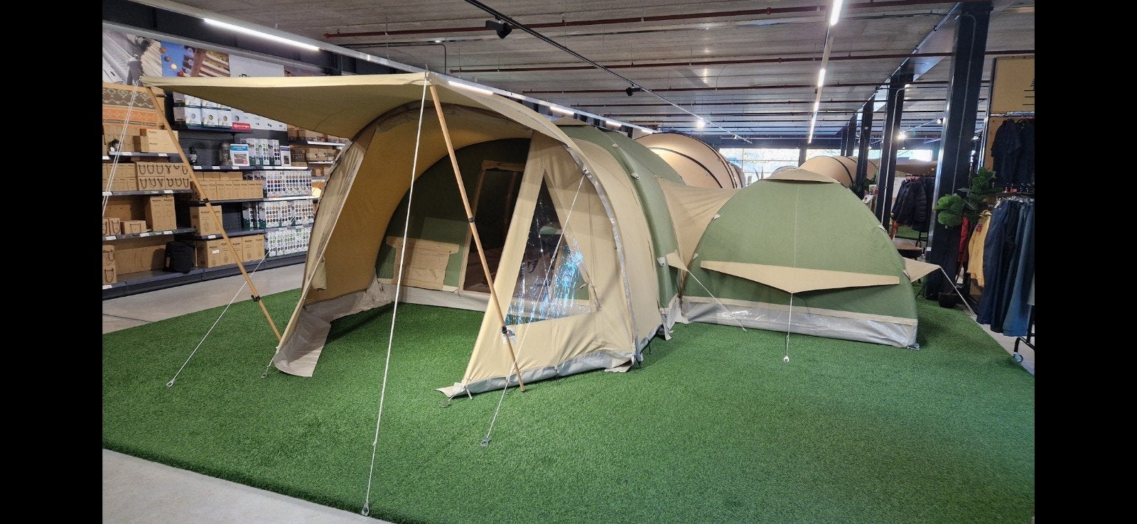 tent jobs Amazon's Fair Sends Clear Message: Now Hiring Thousands Baby & toddler Size:12 x 10 foot Hex Tarp LaLoona Sommerschlafsack Mull, ärmellos