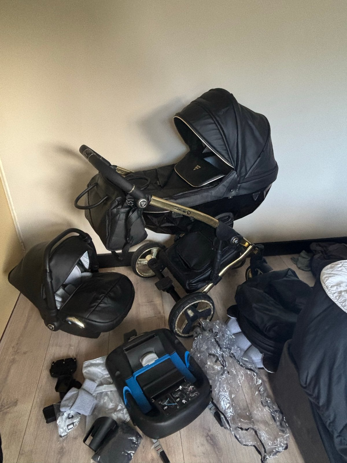 Junama Diamond Kinderwagen 3-in-1 Zwart/Goud, Gebruikt, Combiwagen, Met autostoeltje, Ophalen