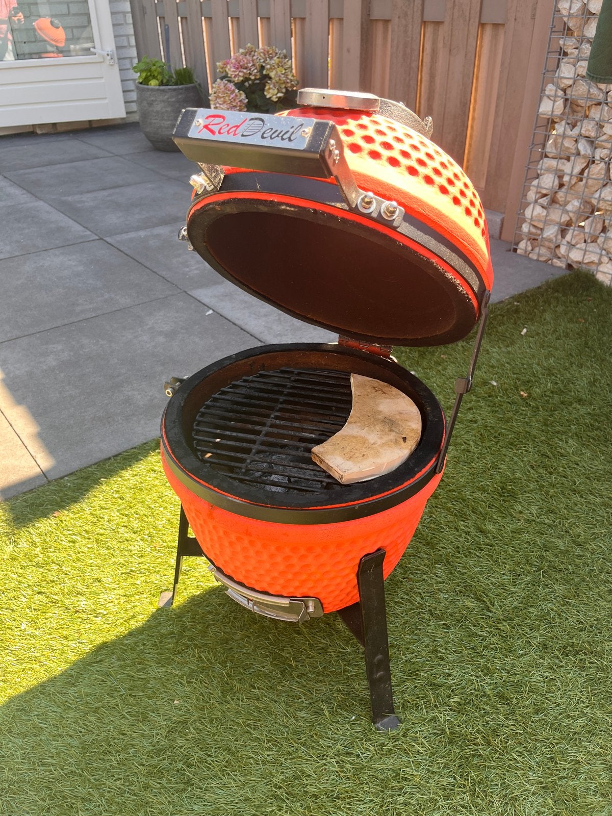 Red Devil Kamado BBQ - Zo goed als nieuw, Tuin en Terras, Ophalen, Zo goed als nieuw