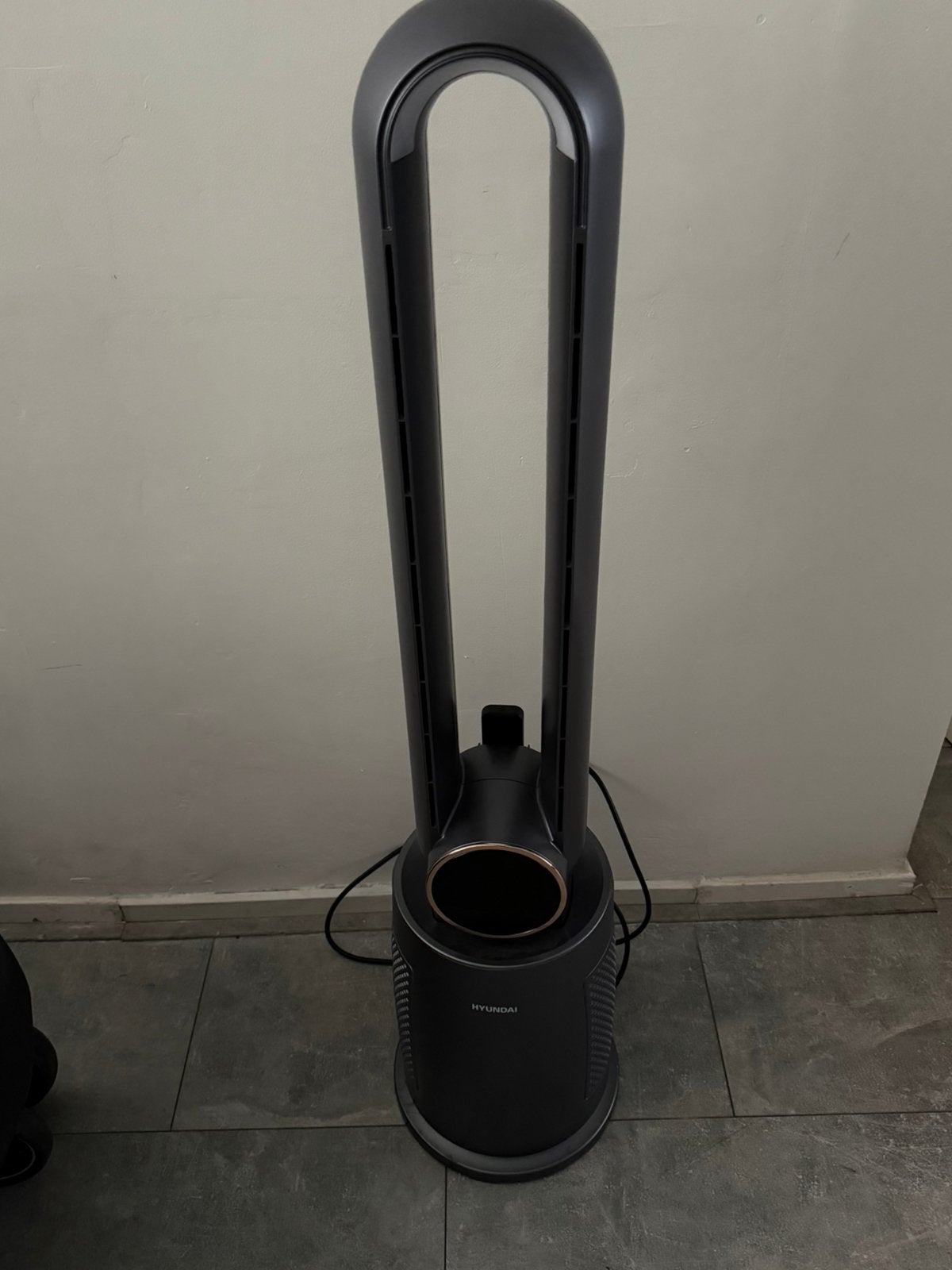 Hyundai bladloze staande ventilator met afstandsbediening, Witgoed en Apparatuur, Ventilatoren, Ophalen, Ventilator met afstandsbediening