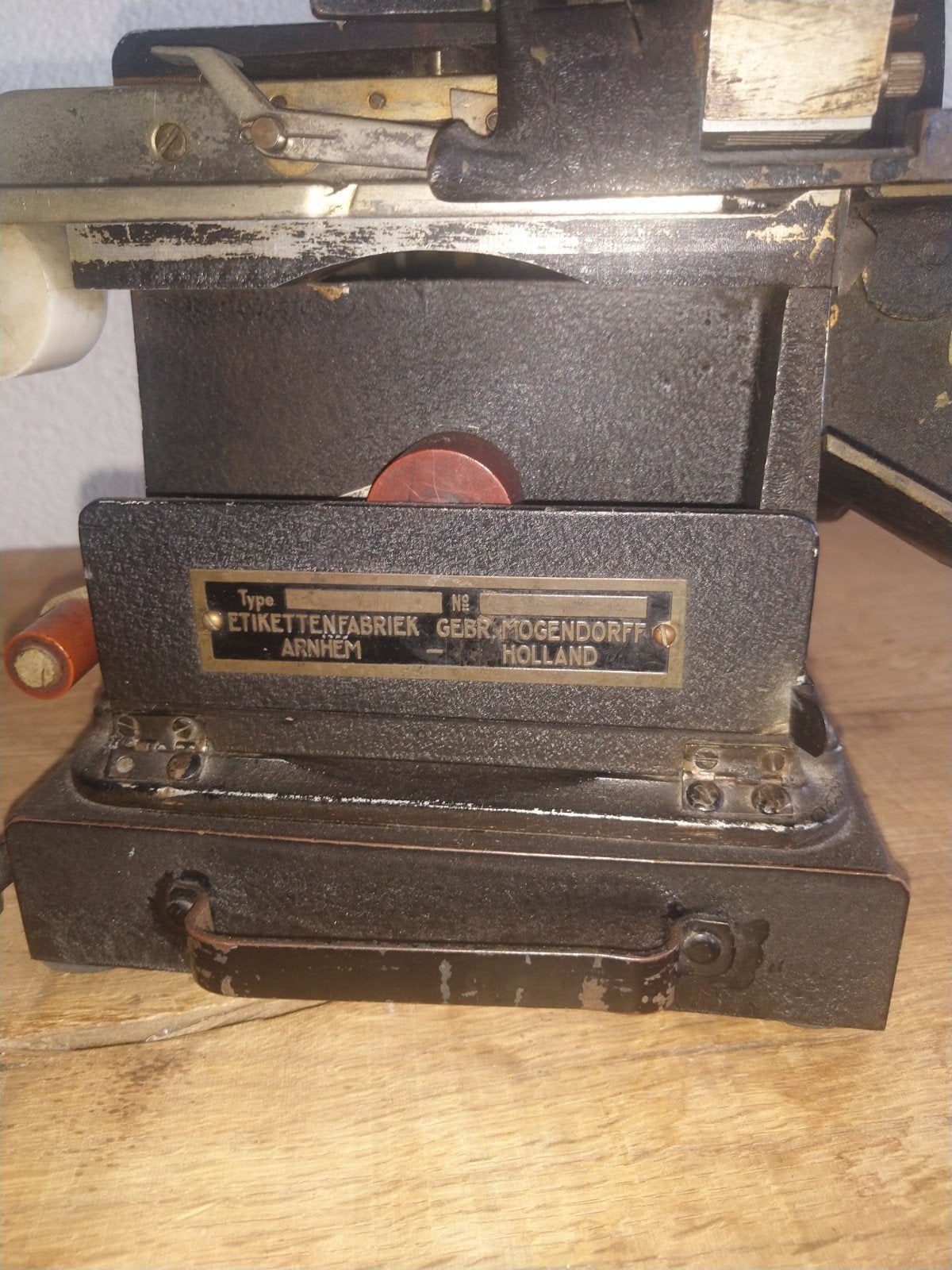 Antieke Etiketteermachine - Gebr. Mogendorff Arnhem, Ophalen