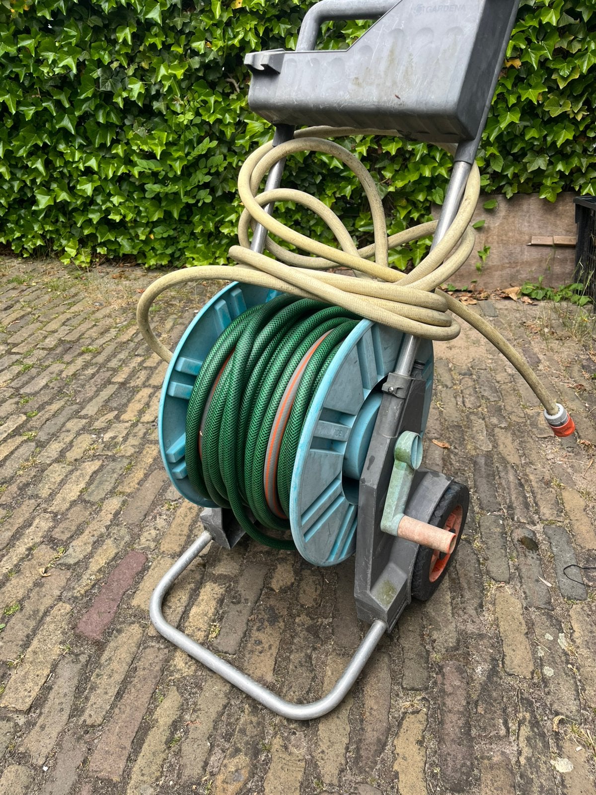 Tuinslang met haspel 30 m, Tuin en Terras, Tuinslangen, Ophalen of Verzenden, Zo goed als nieuw, Tuinslang