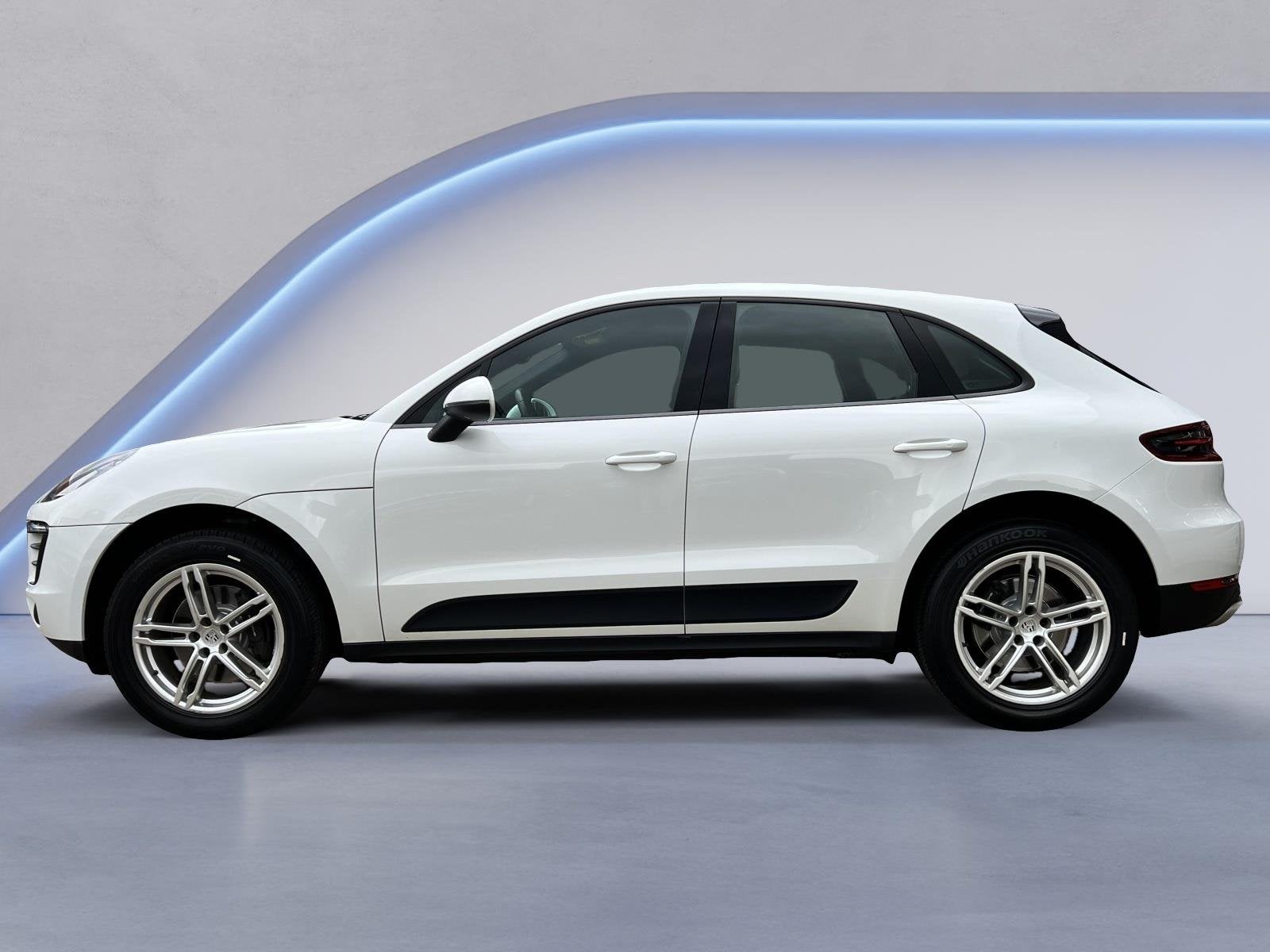 Porsche Macan 2.0 /Keyless/Stoel-Stuur en achterbank verw/Bi, Automaat, Gebruikt, 4 cilinders, Wit