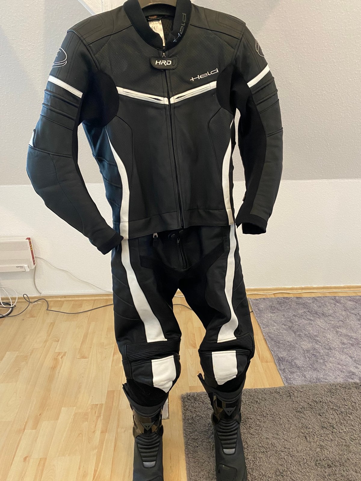 Held - Leather Motorcycle Gear | Size 52 | Black-white, Motoren, Kleding | Motorkleding, Ophalen of Verzenden, Nieuw zonder kaartje