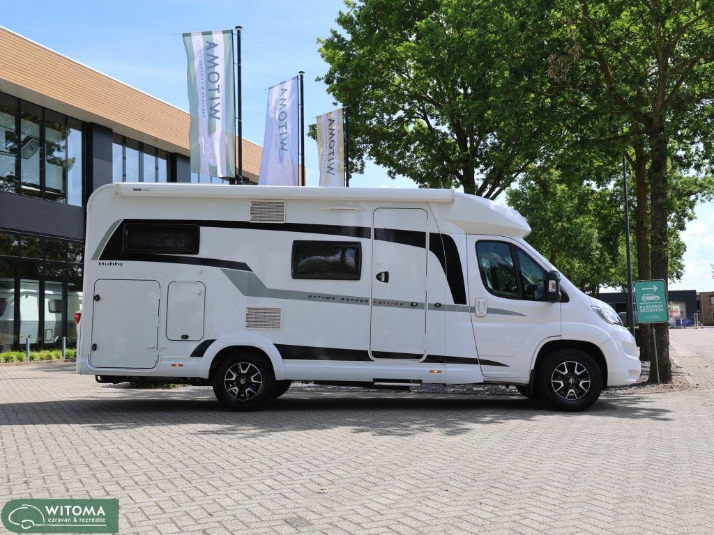Hobby Optima Ontour V65 GE, Koelkast, Standaard zit, Luifel, Hobby